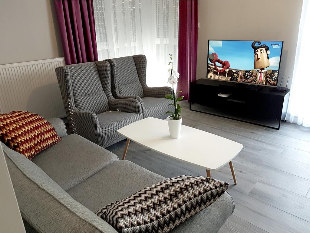 Cch Elephant Apartments Poznań Exteriör bild